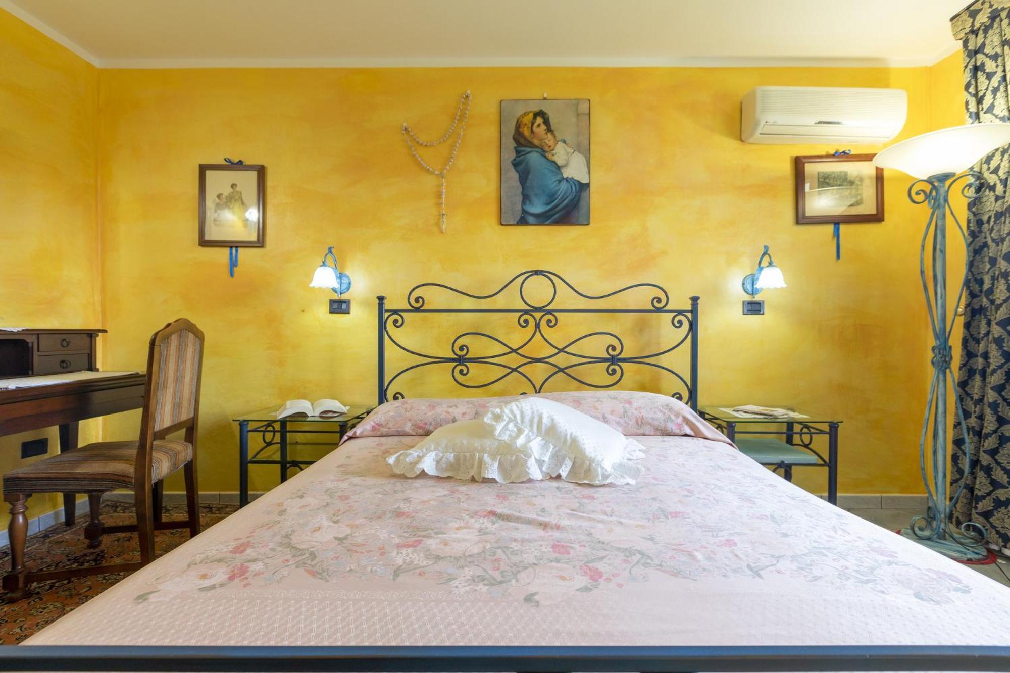 Villa Maria Antonietta Сасари Екстериор снимка